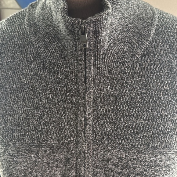 Banana Republic NWT Quarter Zip Mock Neck Sweater SZ Medium - Picture 7 of 9